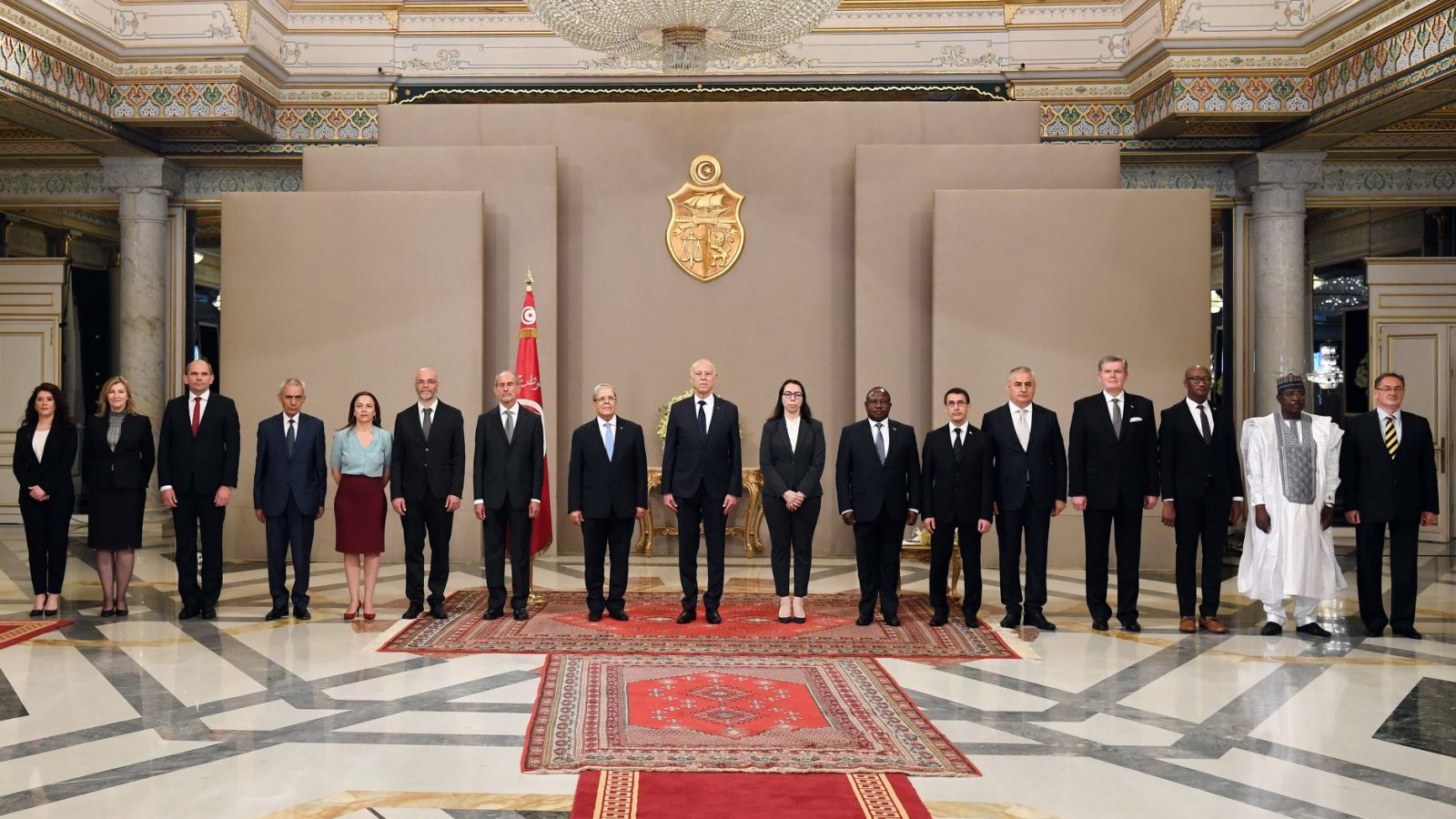 سعيد يتقبل أوراق اعتماد 14 سفيرا لا يقيمون في تونس