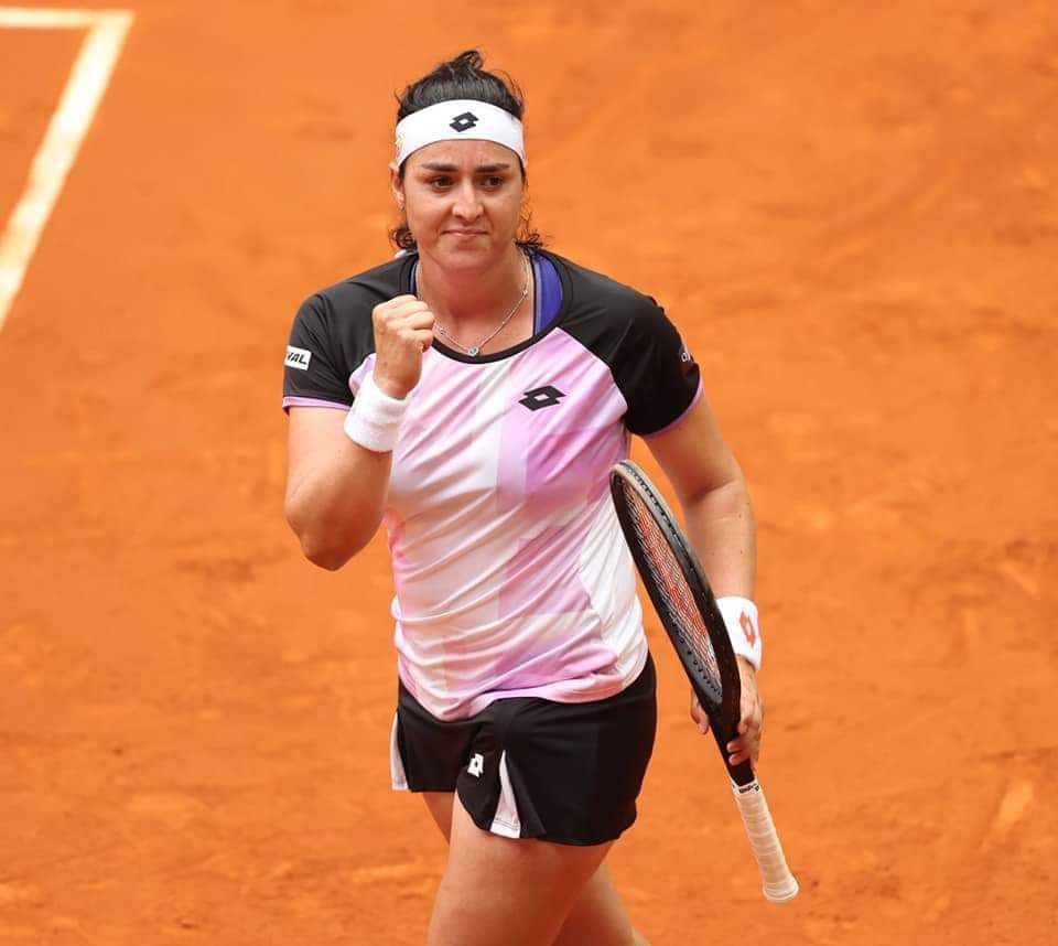 بسبب الإصابة ، أنس جابر تغادر بطولة مدريد المفتوحة للتنس