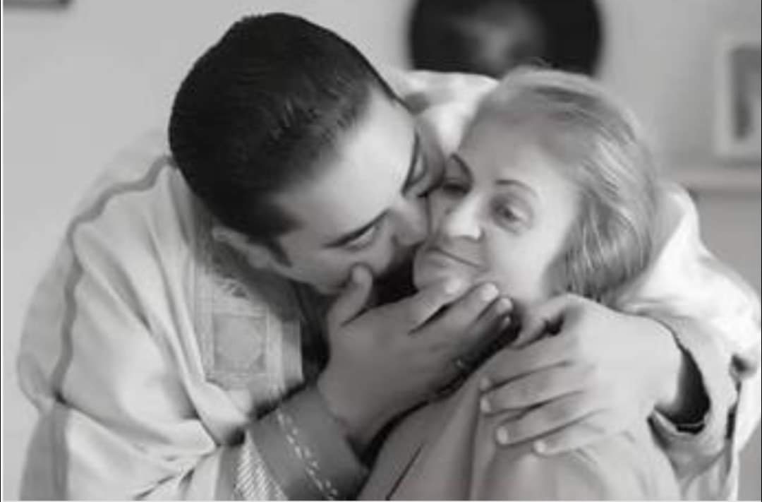 وفاة والدة الموسيقي زياد غرسة