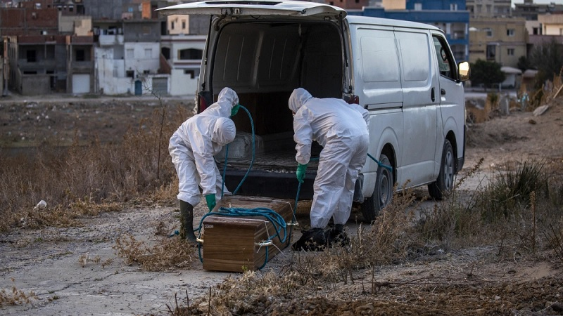 الكاف /كورونا يعصف بحياة زوجين ويحيل الابن على الانعاش