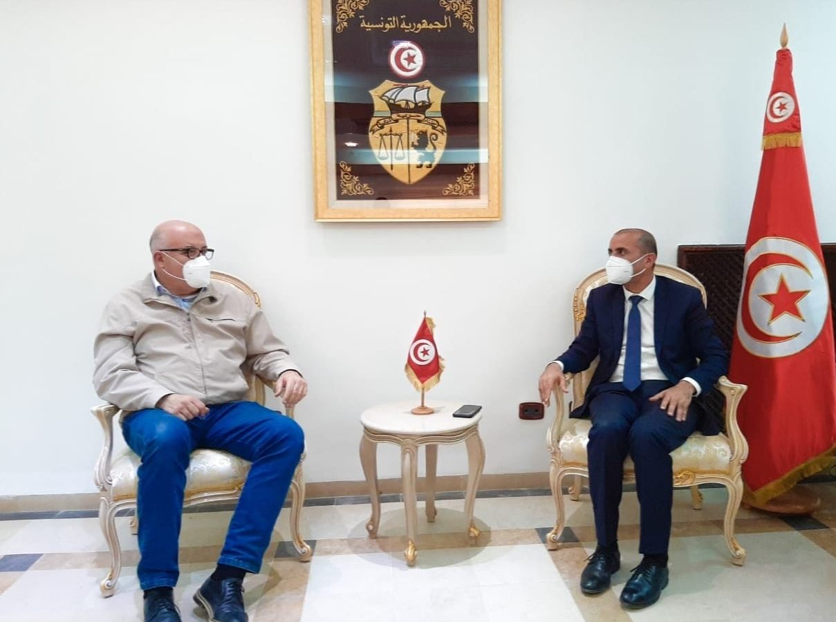 وزير الصحة في معبر بوشبكة لهذه الغاية