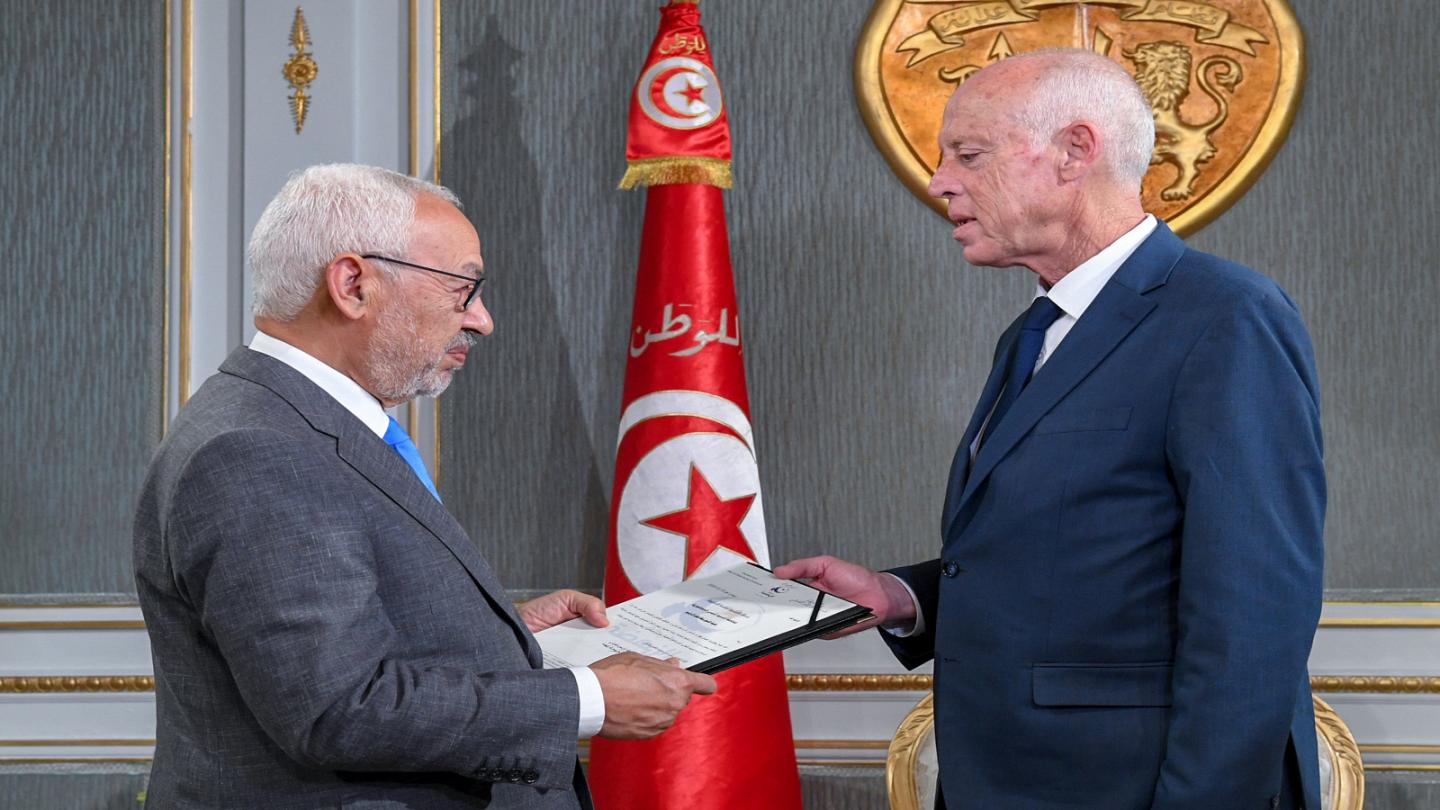 قيس سعيّد وجه دعوة للقاء الغنوشي حسب الشعيبي