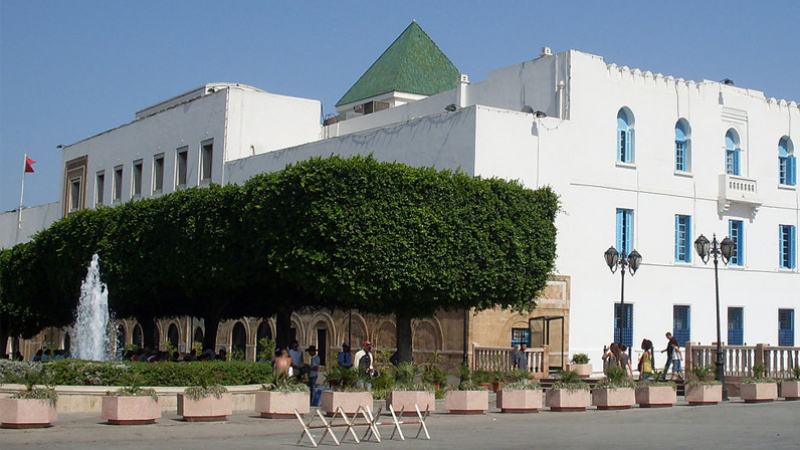 رفع الدعم والتقليص في كتلة الأجور.. المستشار الاقتصادي للمشيشي يوضّح