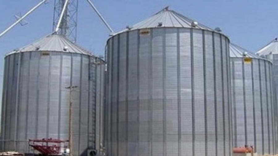 وفاة عامل فلاحي بعد سقوطه في خزان للقمح