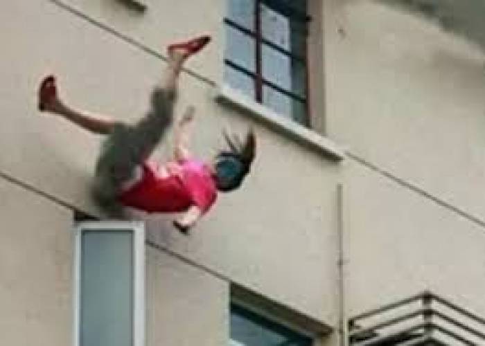 المهدية/تلقي بنفسها من شرفة المنزل بسبب خلاف مع صديقها