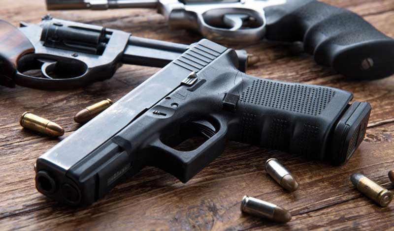 هؤلاء يحق لهم حمل أسلحة دون ترخيص مسبق  في مصر