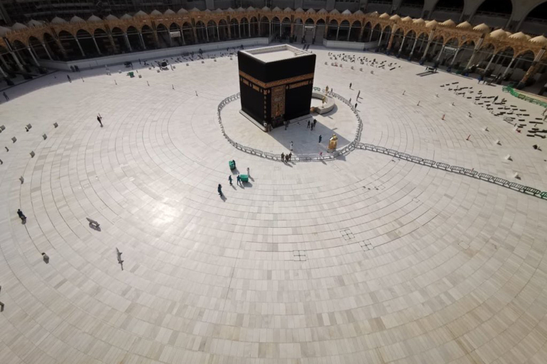 السعودية: لا نريد أن يكون موسم الحج بؤرة لانتشار كورونا