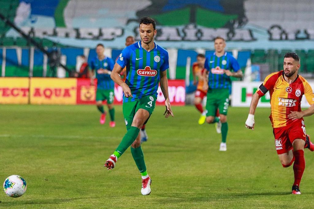 الطالبي يشارك في اول حصة تدريبية له مع فريقه الجديد