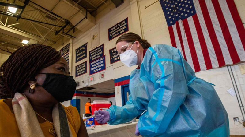 نيويورك/ مكافـأة مالية بـ100 دولار لمن يتلقى اللقاح