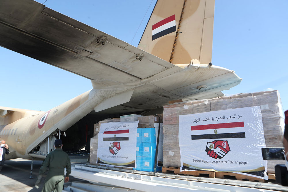 دفعة جديدة من المساعدات الطبية المصرية (صور) دفعة جديدة من المساعدات الطبية المصرية (صور)