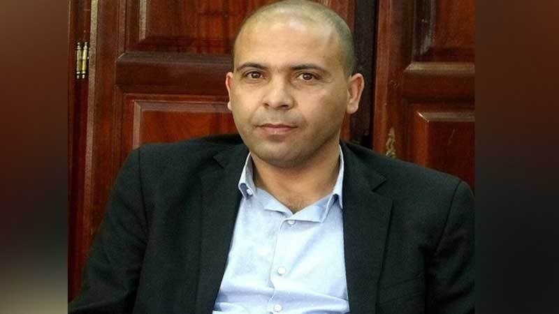 فضيحة/أهالي منطقة المخاليف انتظروا “هدية ” من المعتمد ليتمكنوا من “تغسيل ” النائب المرحوم نزار المخلوفي!!