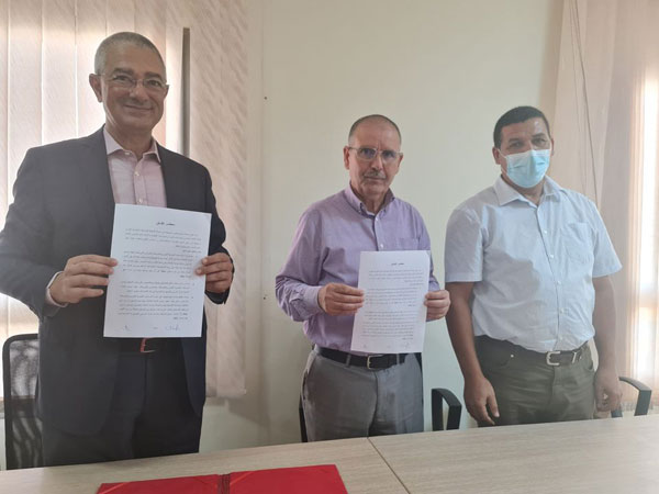 إمضاء اتفاق الزيادات في أجور العاملين بهذا القطاع إمضاء اتفاق الزيادات في أجور العاملين بهذا القطاع