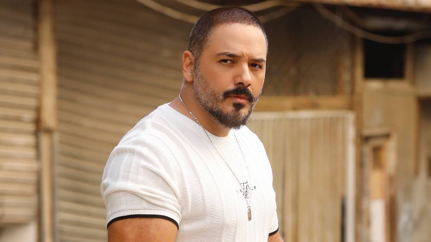 رامي عياش يؤمن الأدوية لجمهوره (فيديو)