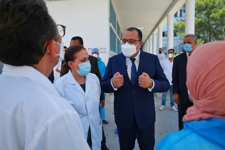 هذا ما طلبه المشيشي اليوم من اعوان الصحة بهذا المستشفى