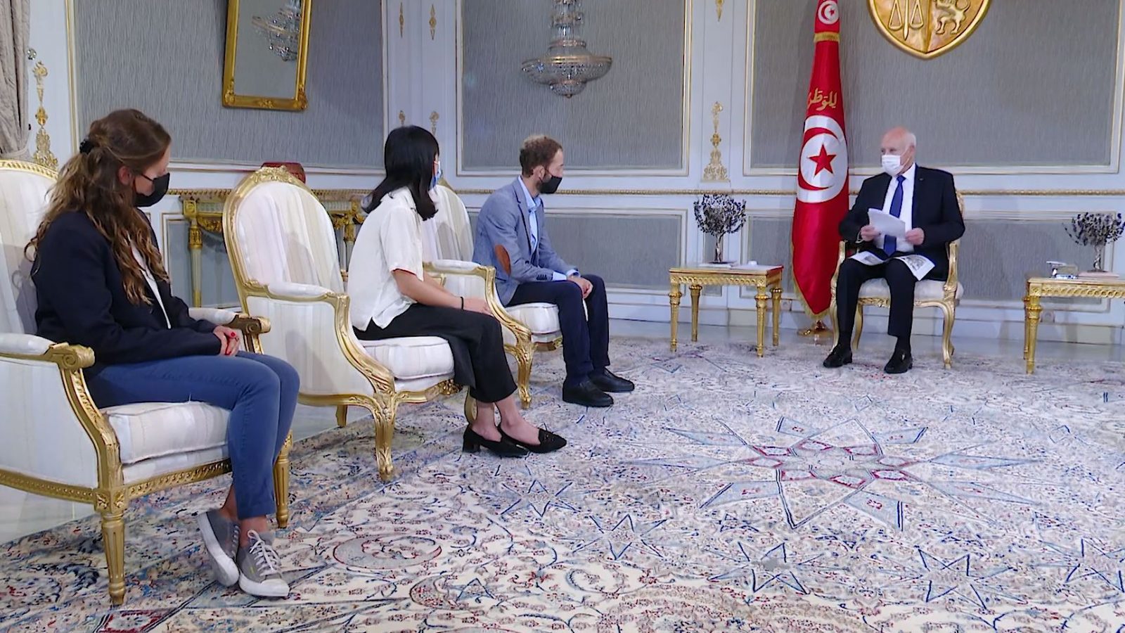 عاجل/ صحفية نيويورك تايمز تروي قصة اعتقالها في تونس ولقائها بقيس سعيد