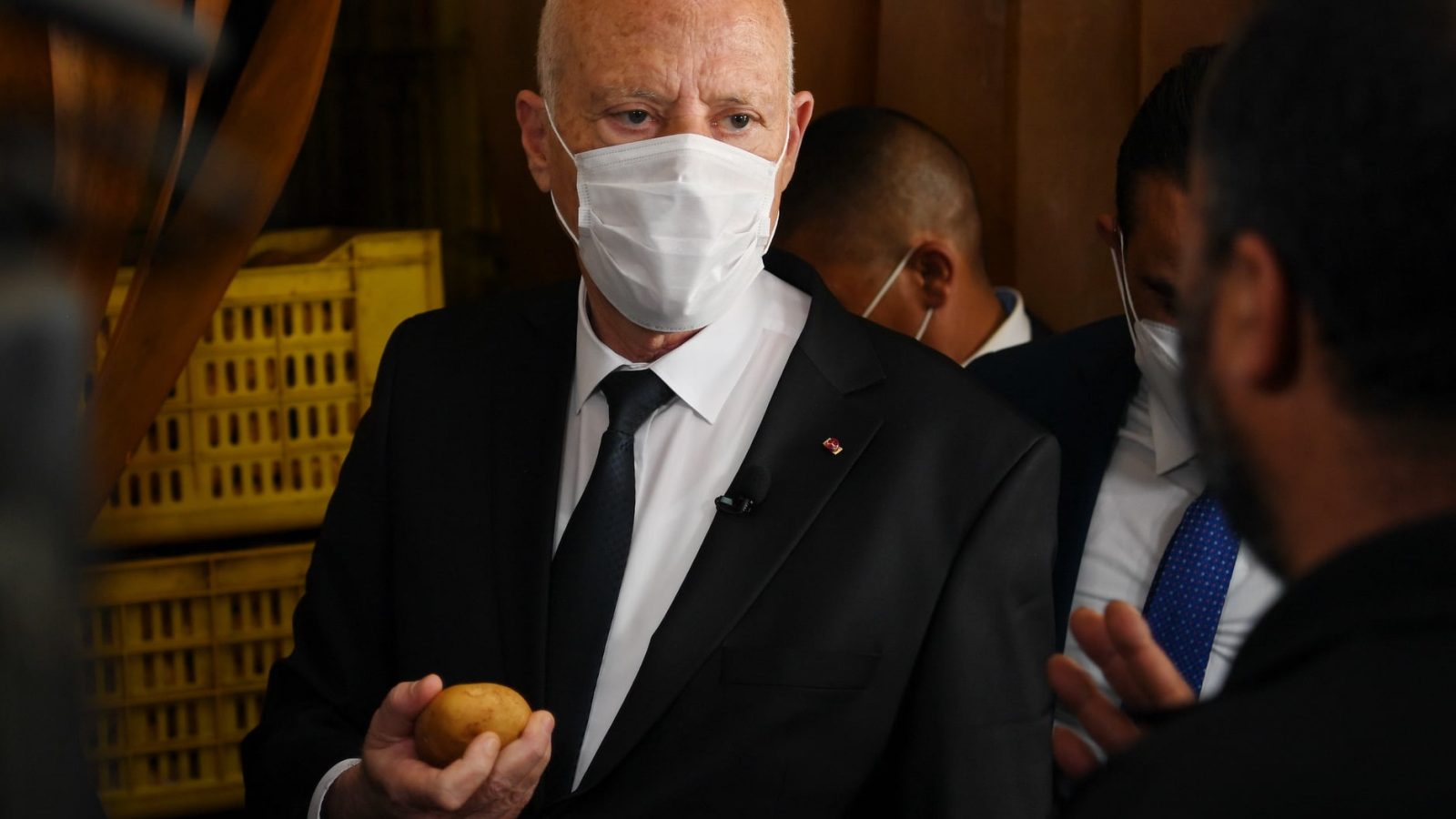 في زيارة فجئية لمخازن  تبريد منتجات فلاحية / قيس سعيد: هذه مراكز للتجويع وليست للتجميع (فيديو)