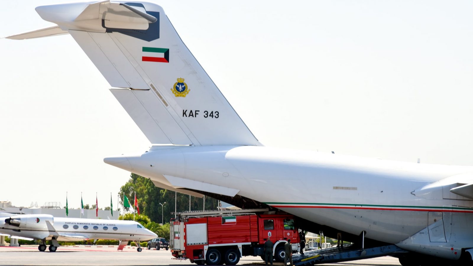 الكويت تمنح تونس هبة (فيديو)