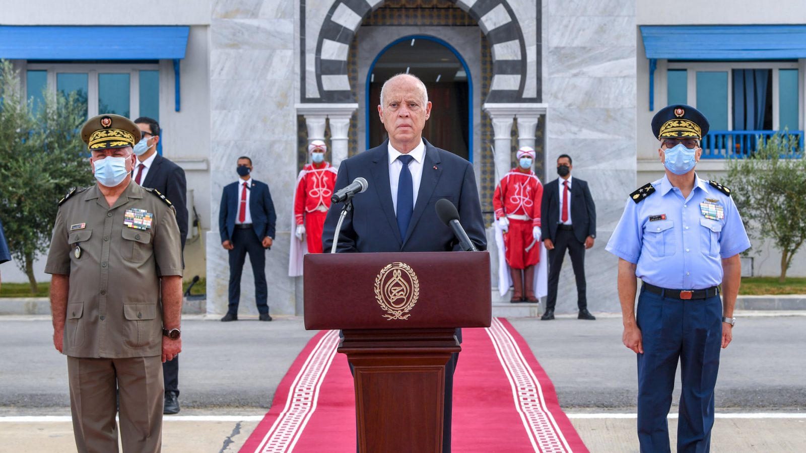 قيس سعيّد: أنتم حراس الوطن وحماته في الداخل (فيديو)