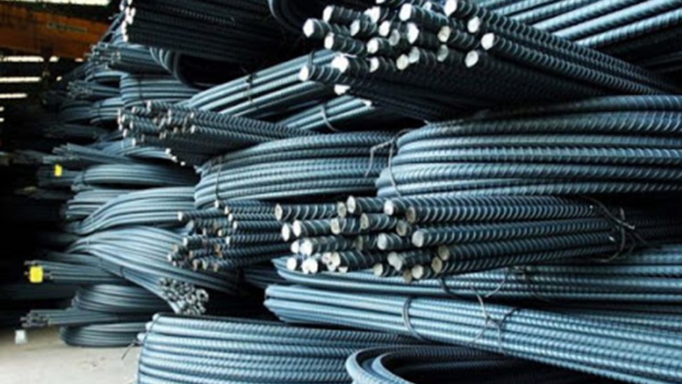 صيحة فزع لفقدان مادة الحديد وارتفاع أسعار مواد البناء