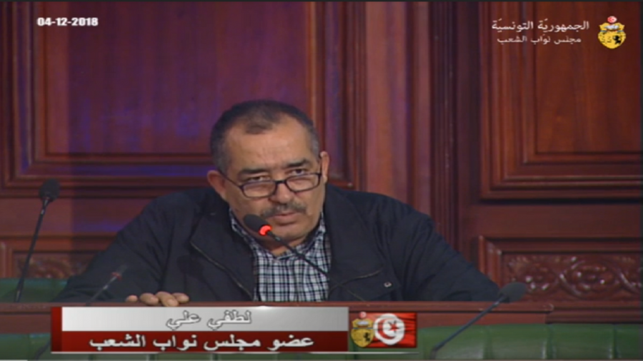 إيقاف نائب برلماني في قضية عقود نقل الفسفاط