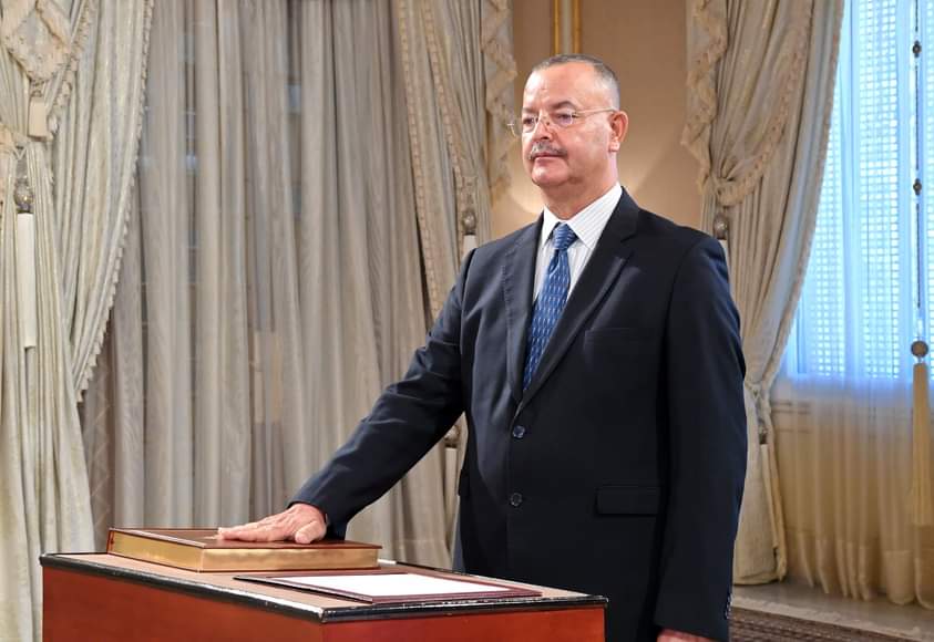 تسميةمكلف بتسيير وزارة الصحة تسميةمكلف بتسيير وزارة الصحة