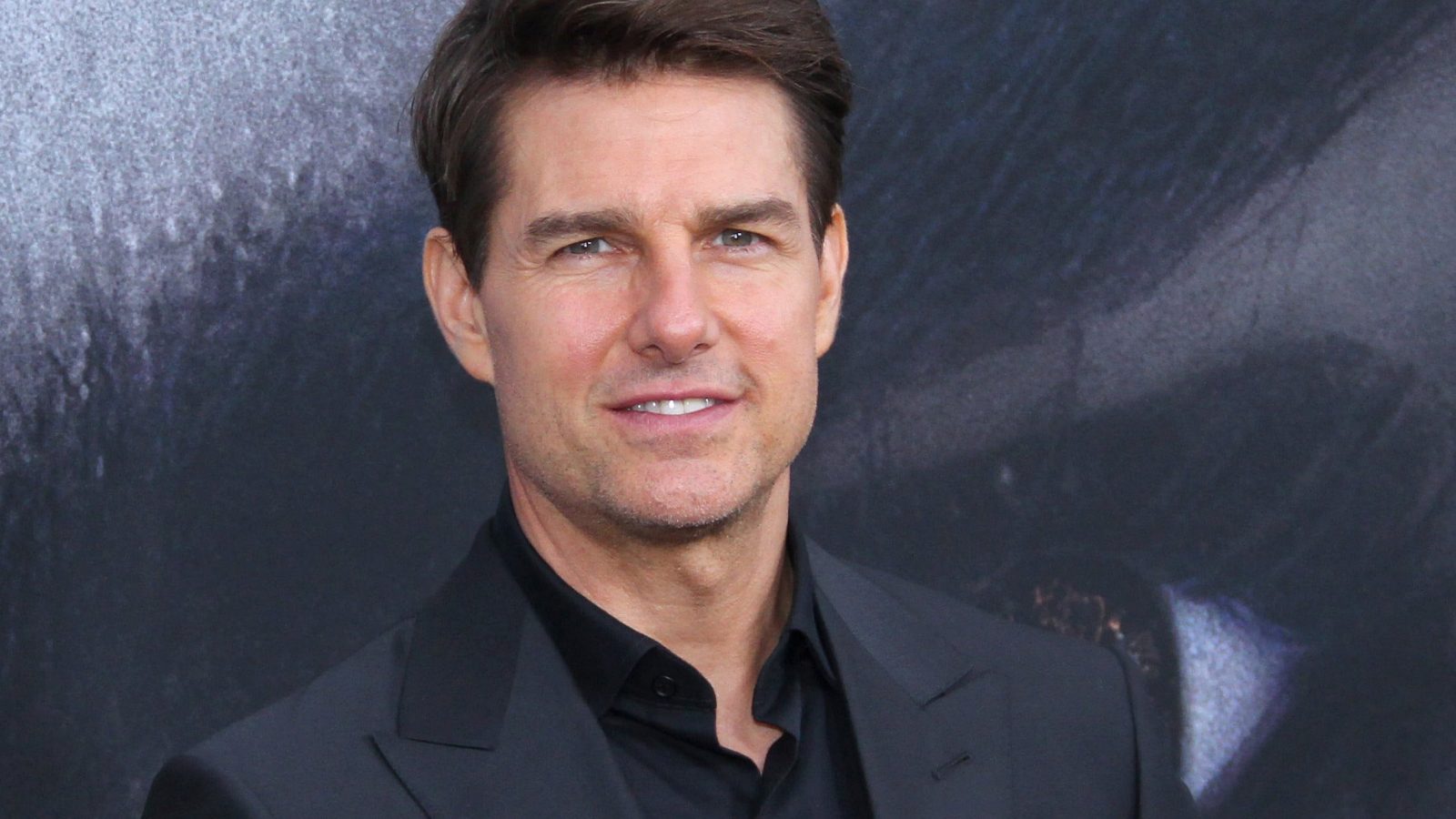 توم كروز يتعرض للسرقة أثناء تصوير “مهمة مستحيلة”