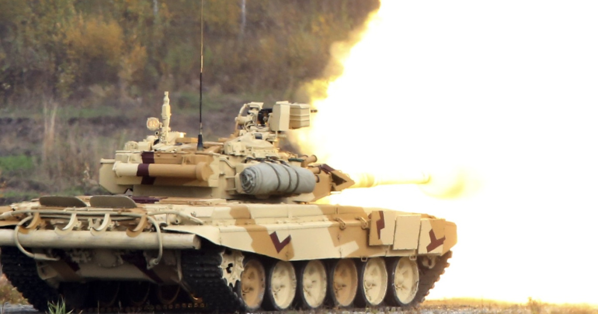 فتاة تشعل النار في دبابة (فيديو)