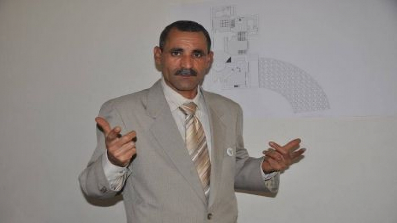 محامي التبيني يكشف: موكلي سقط أثناء نقله إلى المستشفى في سيارة السجن !