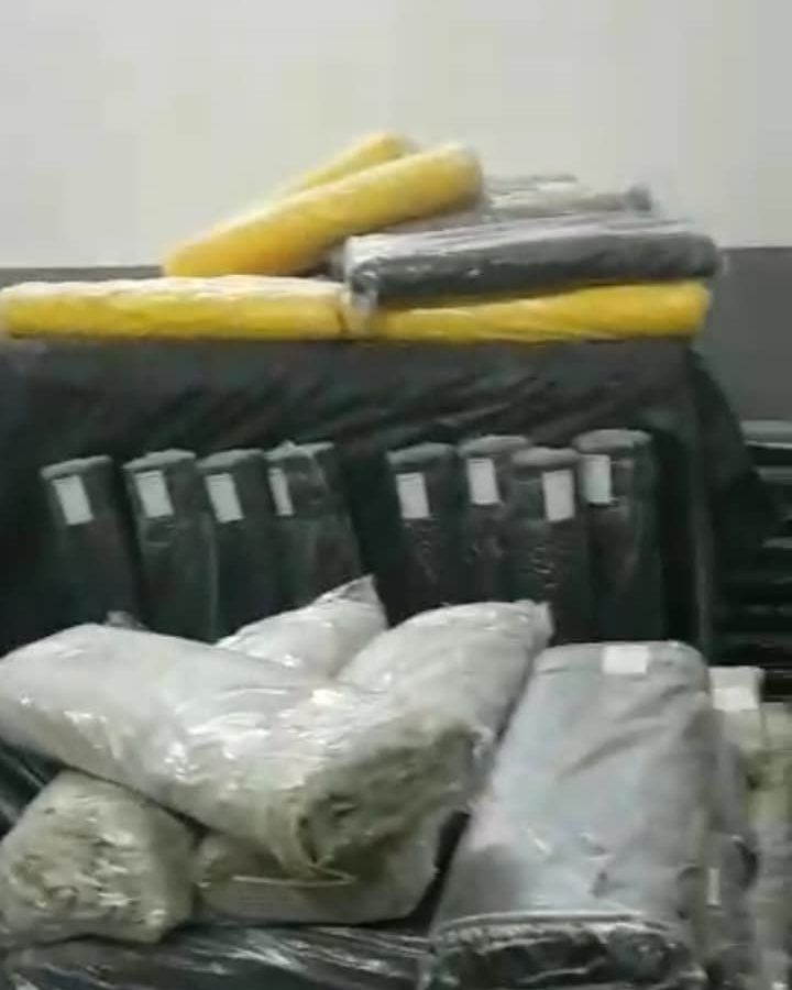 حجز أقمشة مهربة قيمتها مليارين (صور)