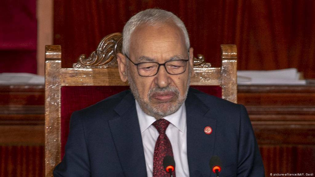 الغنوشي يعدّل تركيبة المكتب التنفيذي للنهضة