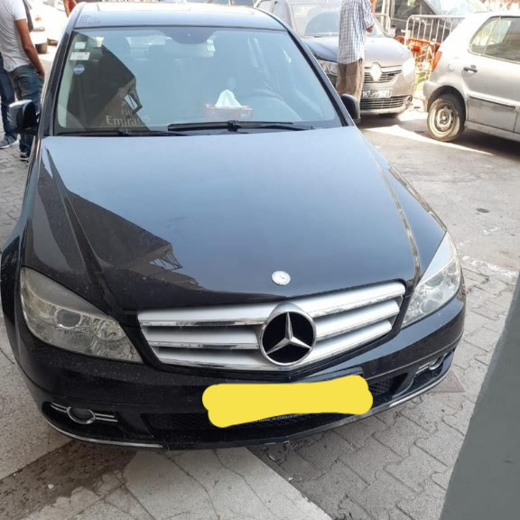 سيدي البشير: مبلغ مالي كبير داخل سيارة رفض صاحبها الوقوف