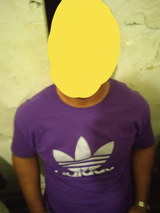 يستغل الازدحام/ الإطاحة بنشال الهواتف الجوالة والأموال