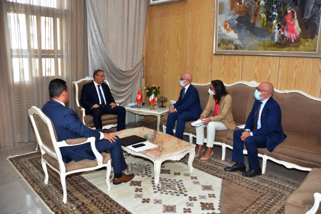 غرسلاوي وسفير إيطاليا يبحثان مسألة الهجرة غير النظامية