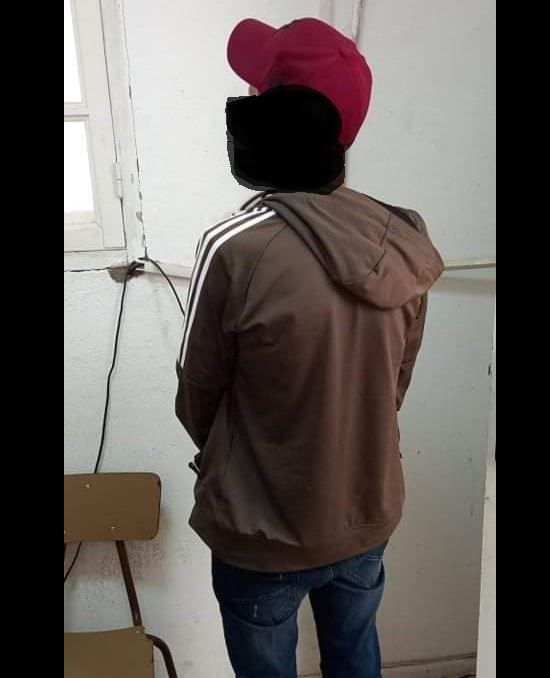 الكاف: اقتحم منزل امرأة وتجرّد من كامل ثيابه…