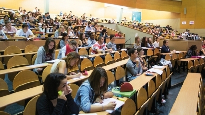 انتهاك المعطيات الشّخصيّة لآلاف الطلبة!!