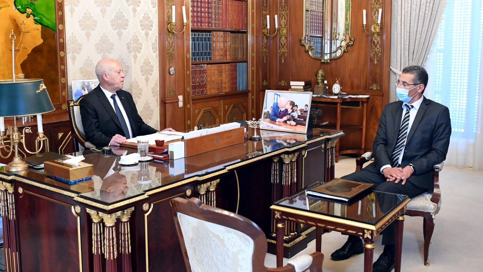 قيس سعيد: بعض الجهات السياسية تحاول تأزيم الوضع