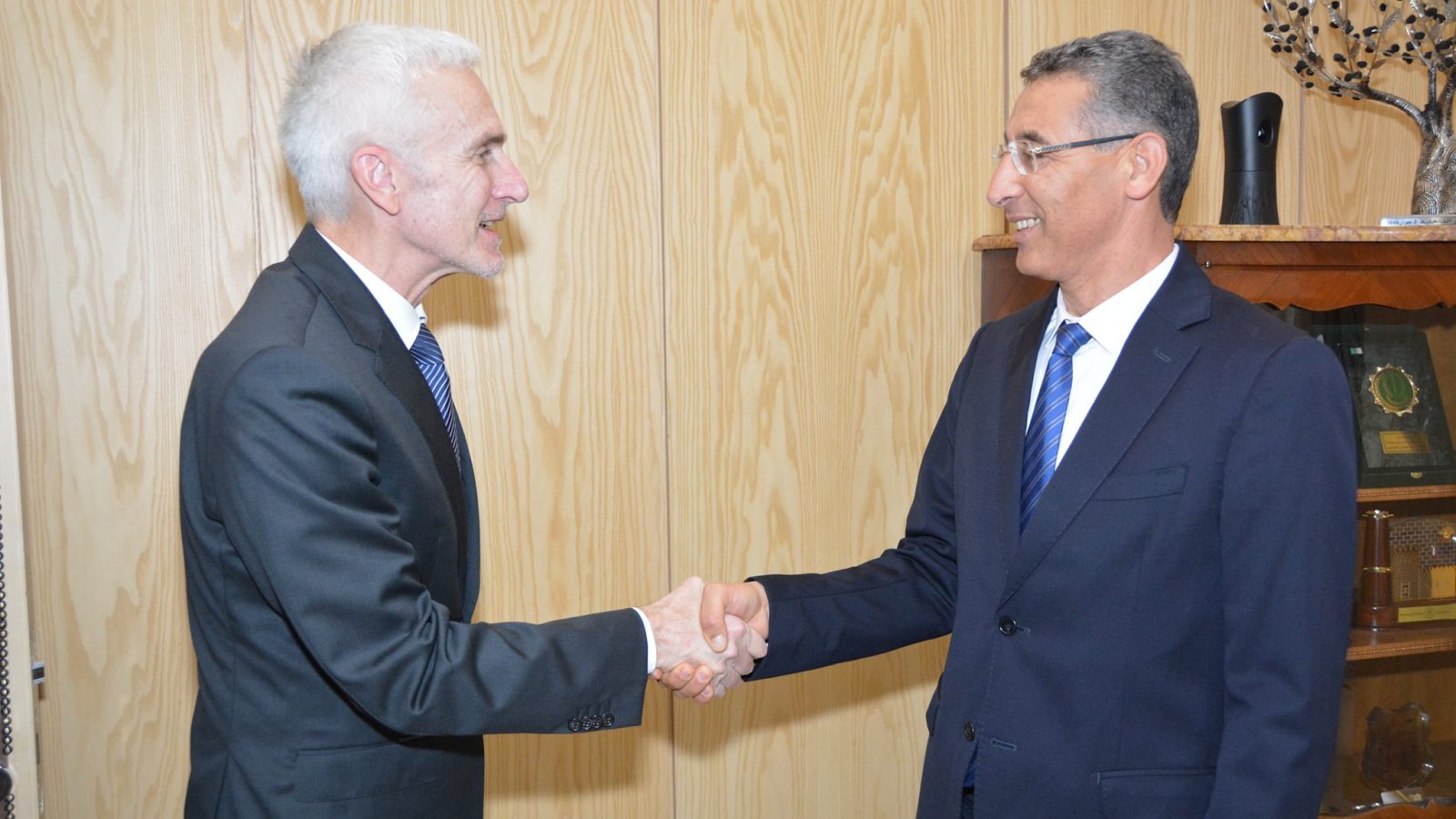 هذا ما جاء في لقاء وزير الداخلية بالأمين العام للأنتربول هذا ما جاء في لقاء وزير الداخلية بالأمين العام للأنتربول