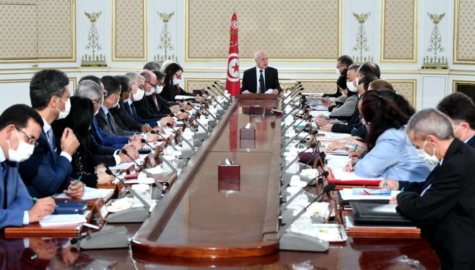 سعيد/لا بد من القيام بجرد شامل ودقيق للهبات والقروض التي تحصلت عليها تونس (فيديو)