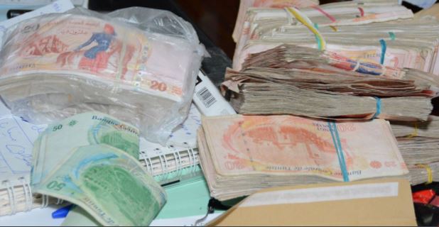 هرقلة/ موظفة البريد اختلست 30 مليونا ثم أعادتها