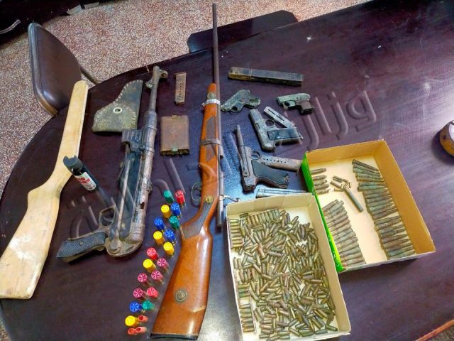 الهوارية/ أسلحة وذخيرة حية بحوزة شخص على صلة بتكفيريّين الهوارية/ أسلحة وذخيرة حية بحوزة شخص على صلة بتكفيريّين