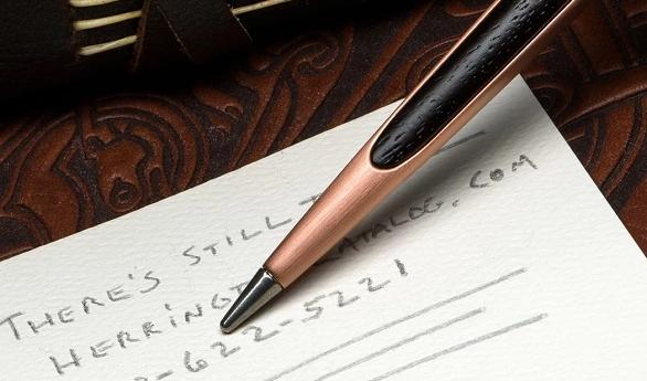 شركة ايطالية تكشف النقاب عن قلم معجزة (فيديو)