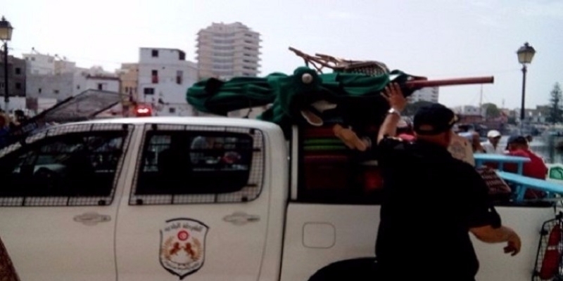 الشرطة البلدية/ إزالة 188 نقطة انتصاب عشوائية وحجز أطنان من هذه المواد الشرطة البلدية/ إزالة 188 نقطة انتصاب عشوائية وحجز أطنان من هذه المواد