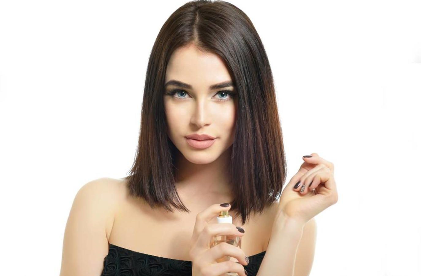 كيف تختارين العطر المناسب لكل موسم؟