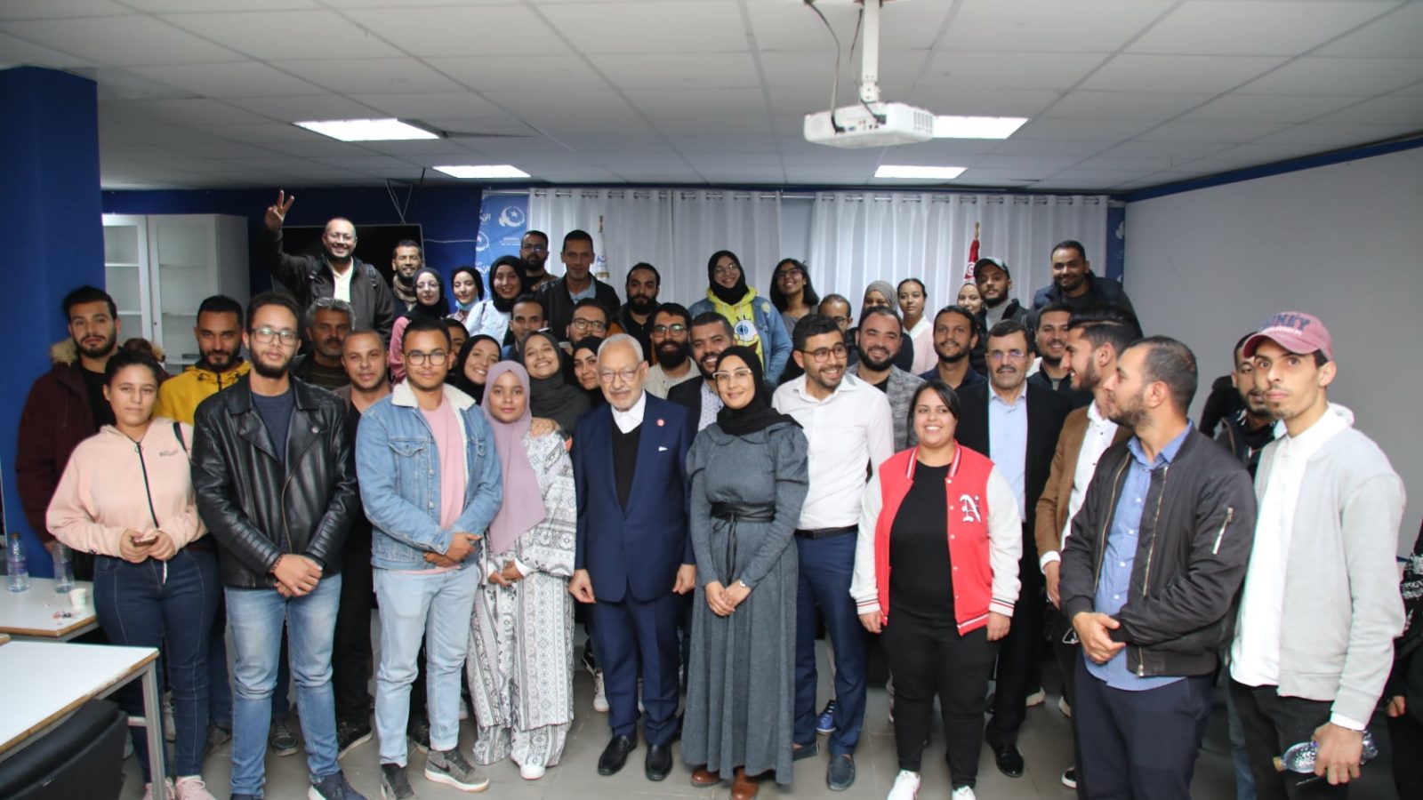 هذا ما جاء في لقاء راشد الغنوشي بشباب حركة النهضة (صور) هذا ما جاء في لقاء راشد الغنوشي بشباب حركة النهضة (صور)