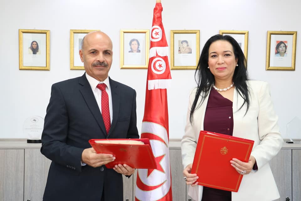 اتفاقية شراكة بين وزارة المرأة والحماية المدنية في هذا الشأن (صور)