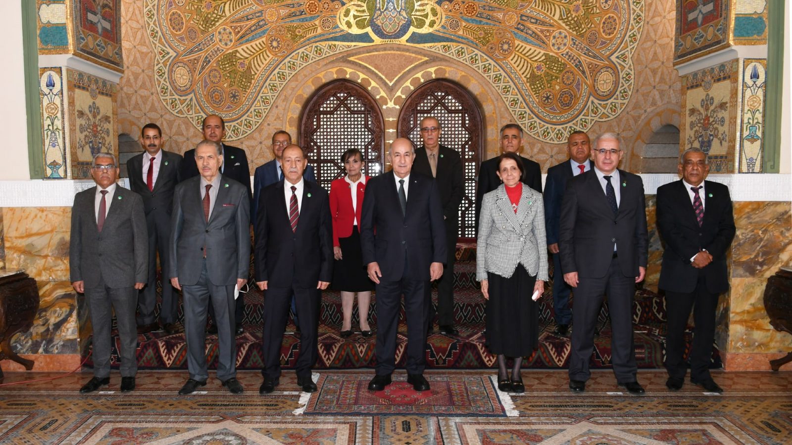 تبون يشرف على تنصيب أعضاء المحكمة الدستورية في الجزائر