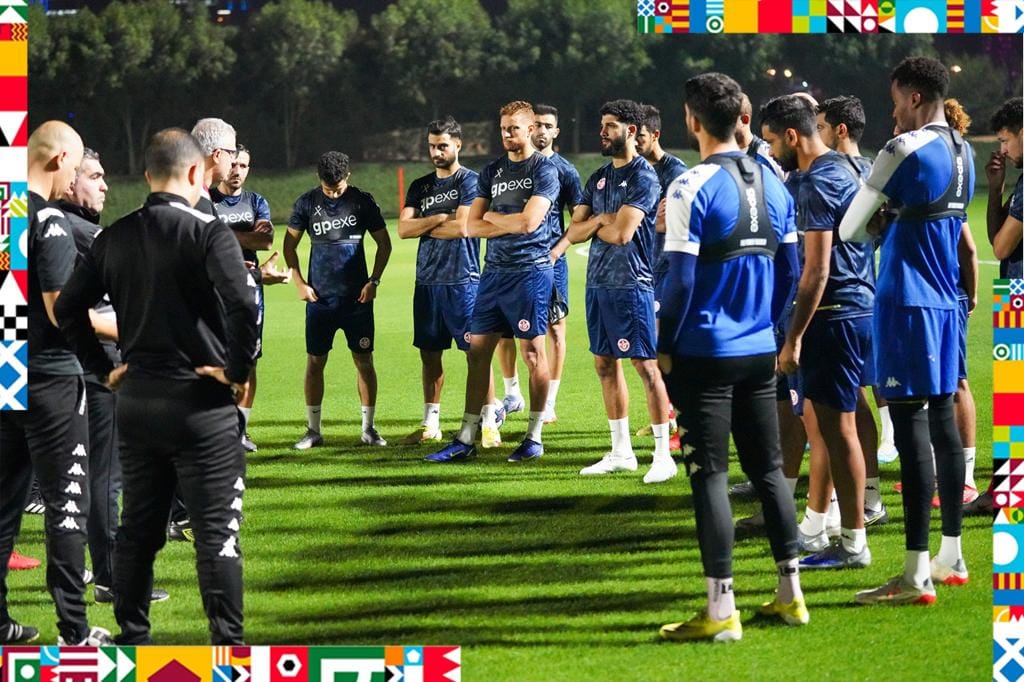 المنتخب يجري حصته التدريبية الأولى في الدوحة