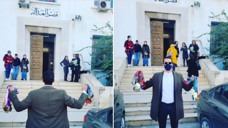 من أمام المحكمة/ الملولي يلوّح بميدالياته ويدفع عن نفسه هذه التّهم