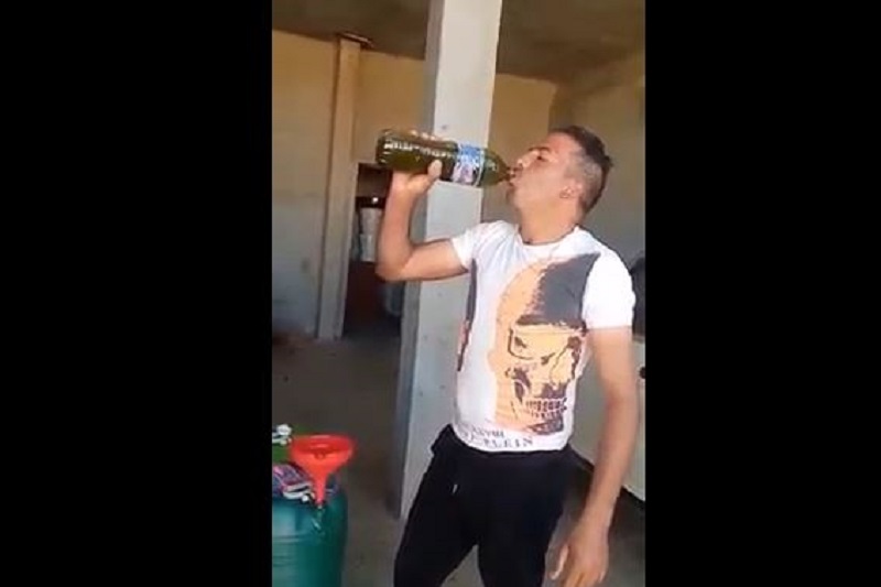 فيديو/ قفصة: رهان بـ2000 دينار على شرب لترين من زيت الزيتون البكر