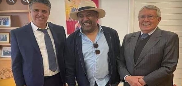 جزائريون يطالبون بسحب الجنسية من الشاب خالد لهذا السبب